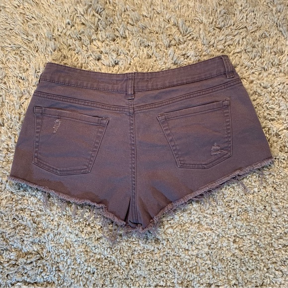 Bluenotes Grey Distressed Jean Shorts Women’s Size 32 - Picture 5 of 8